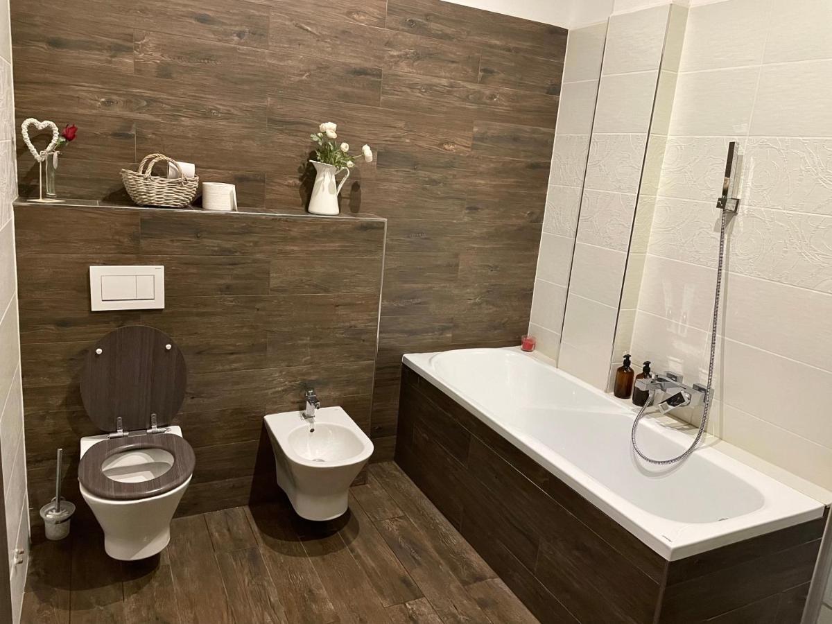 Apartman Az Pro 8 Osob 훔폴렉 외부 사진